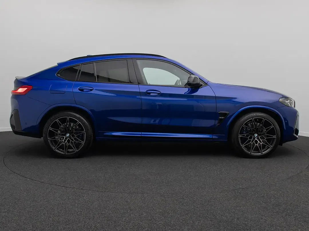 BMW X4 M - Thumbnail 5