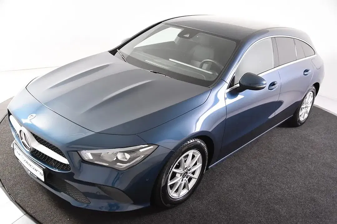 Mercedes-Benz CLA 180 - Thumbnail 4