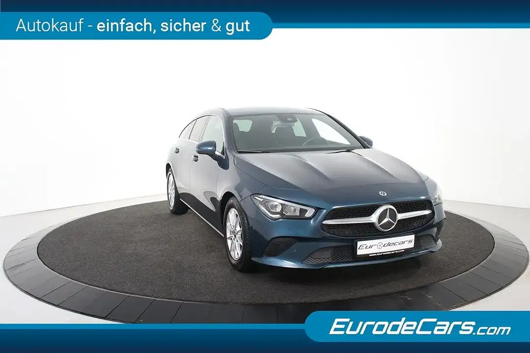 Mercedes-Benz CLA 180 - Thumbnail 8
