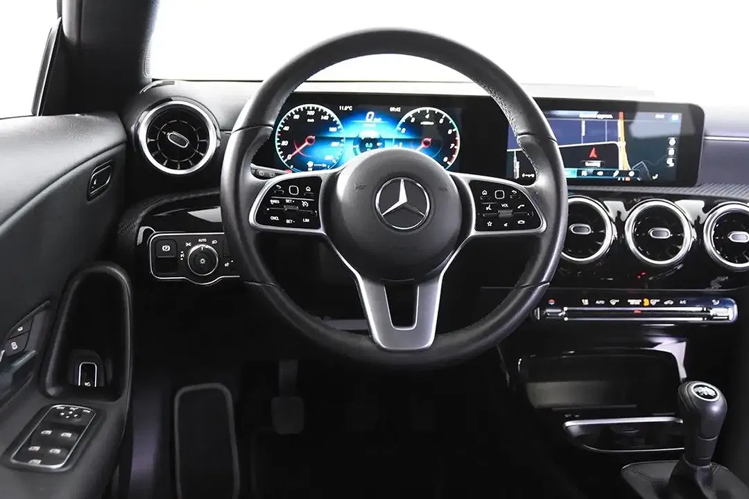 Mercedes-Benz CLA 180 - Thumbnail 9