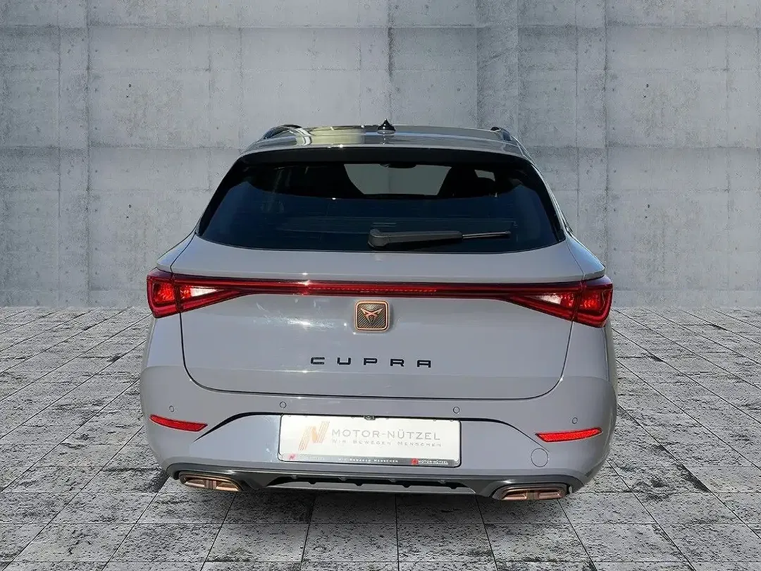 CUPRA Leon - Thumbnail 4