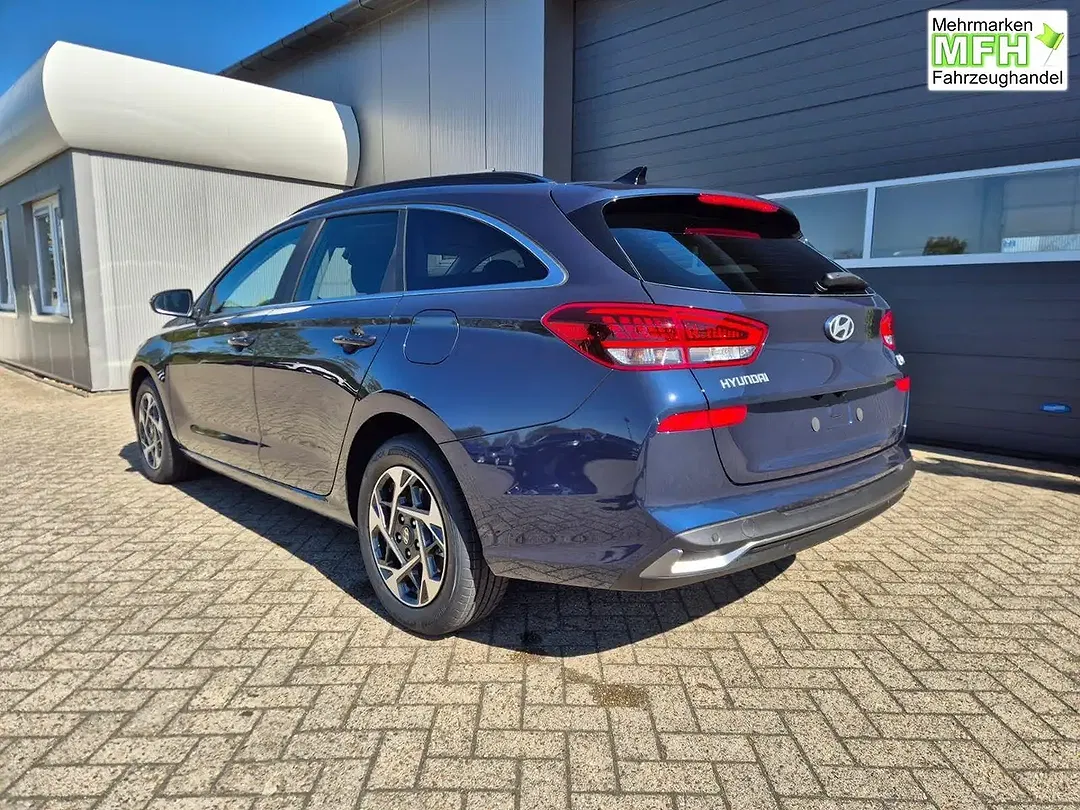 Hyundai i30 - Thumbnail 3