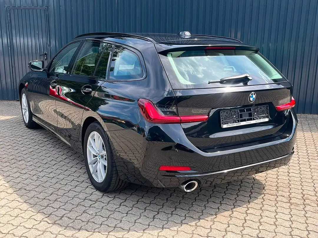 BMW 320 - Thumbnail 7