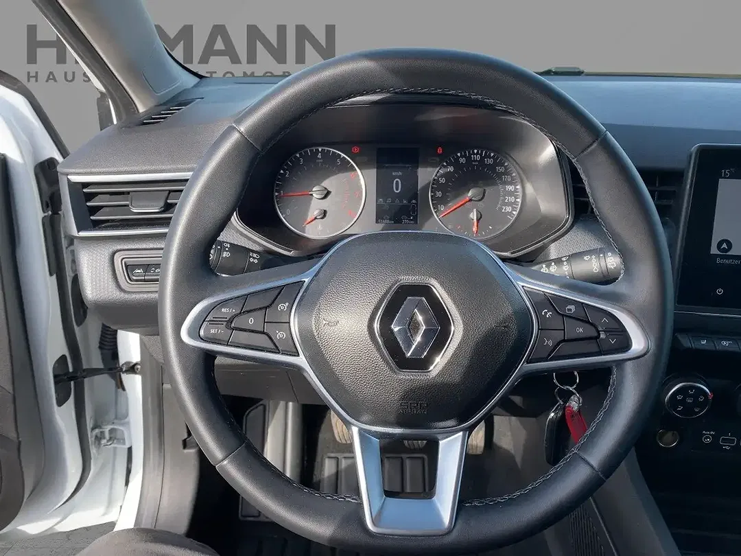 Renault Clio - Thumbnail 10