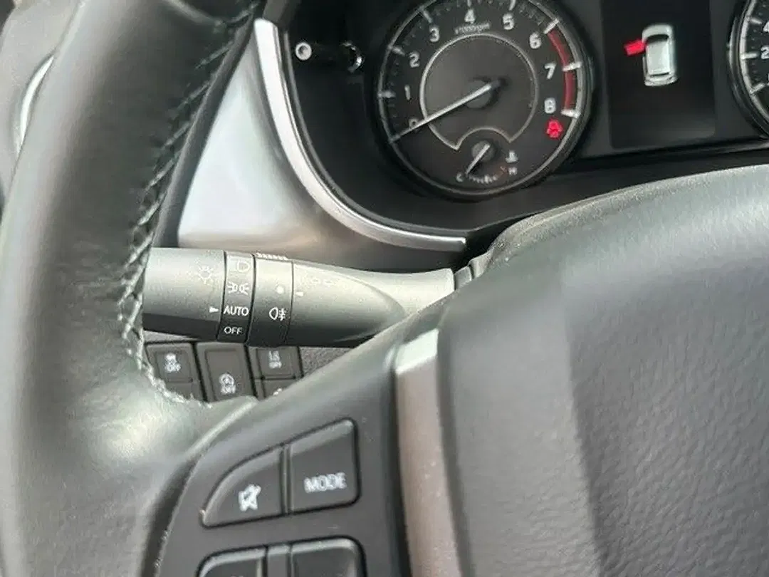 Suzuki Vitara - Thumbnail 11