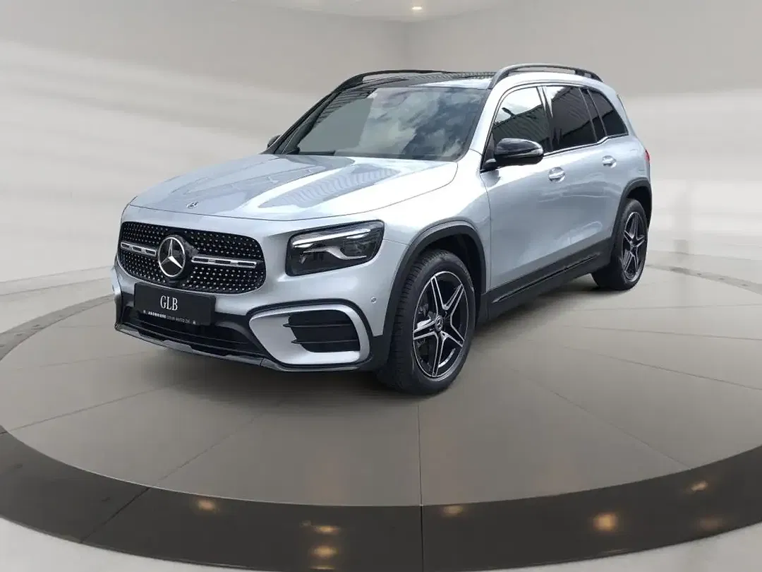 Mercedes-Benz GLB 200 - Thumbnail 1