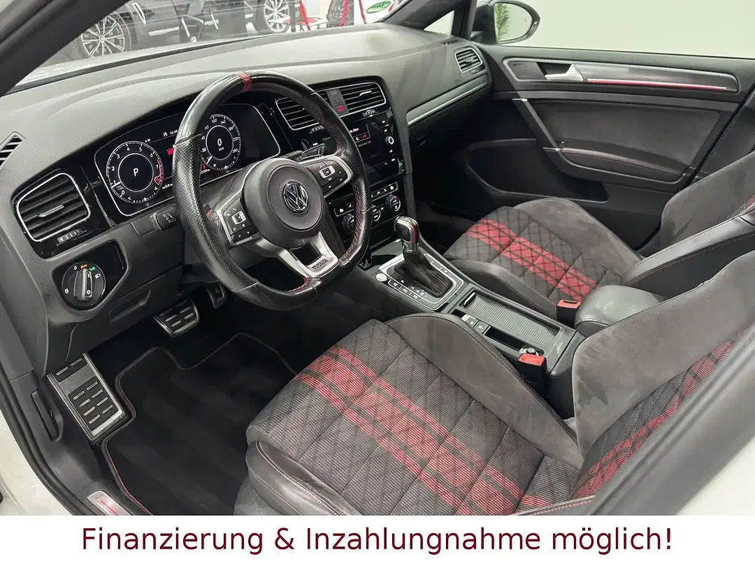 Volkswagen Golf - Thumbnail 13