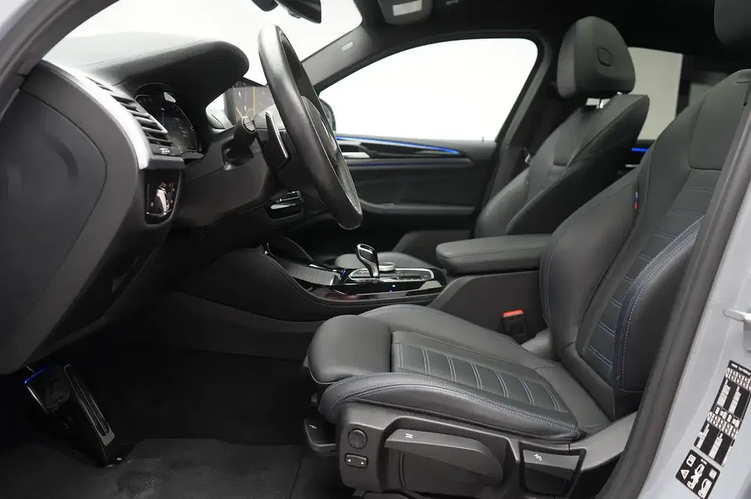 BMW X4 - Thumbnail 10