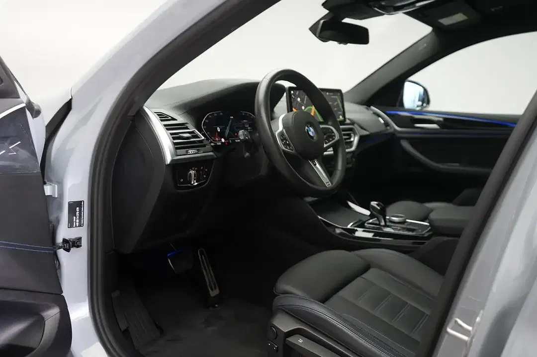 BMW X4 - Thumbnail 11