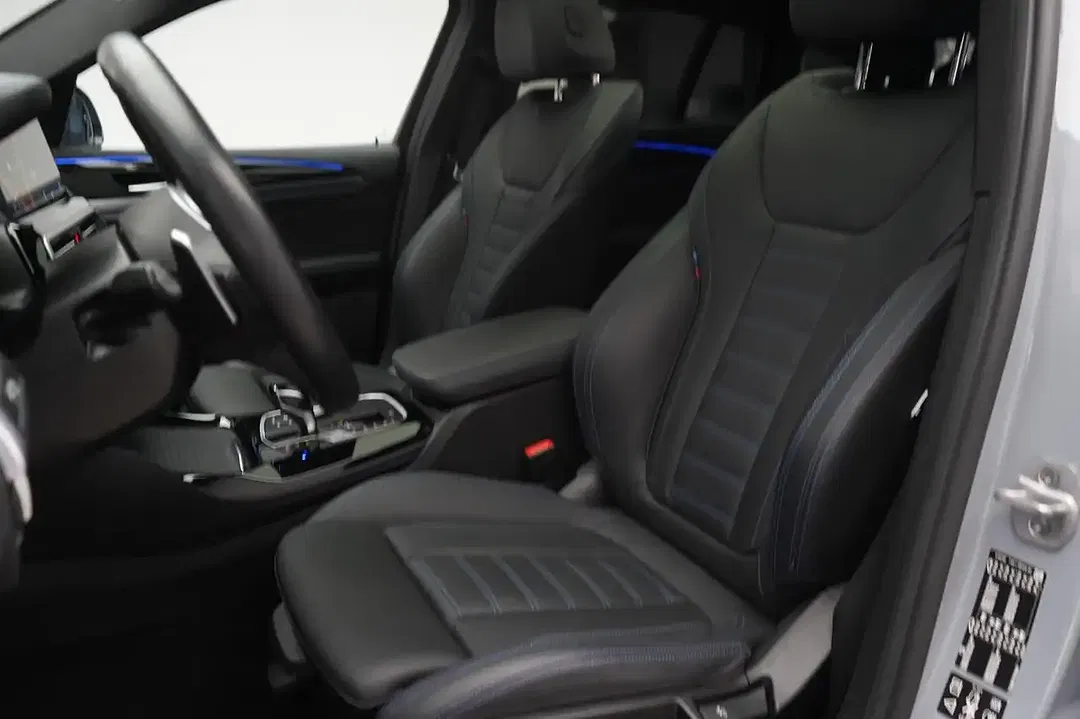 BMW X4 - Thumbnail 12