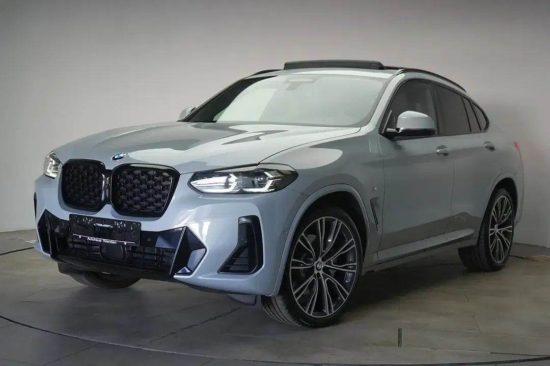 BMW X4 - Thumbnail 3