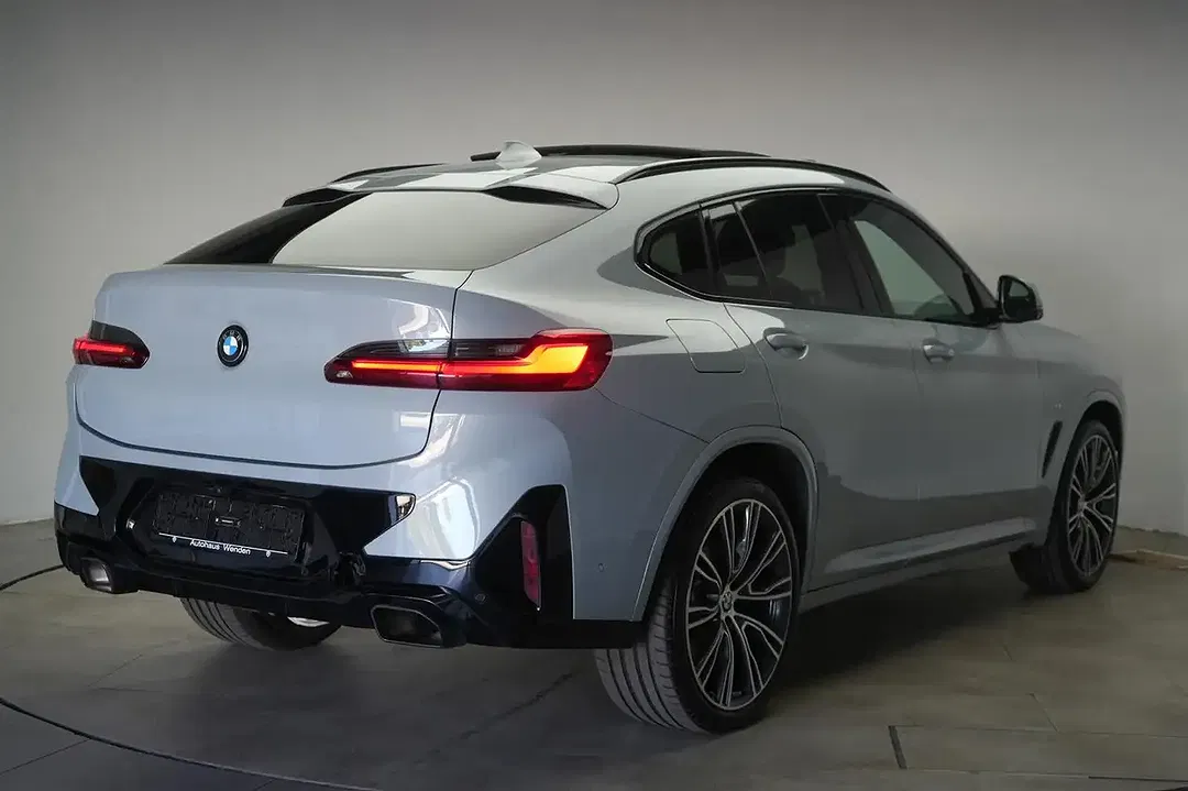 BMW X4 - Thumbnail 6