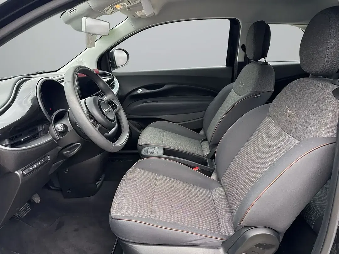 Fiat 500e - Thumbnail 9