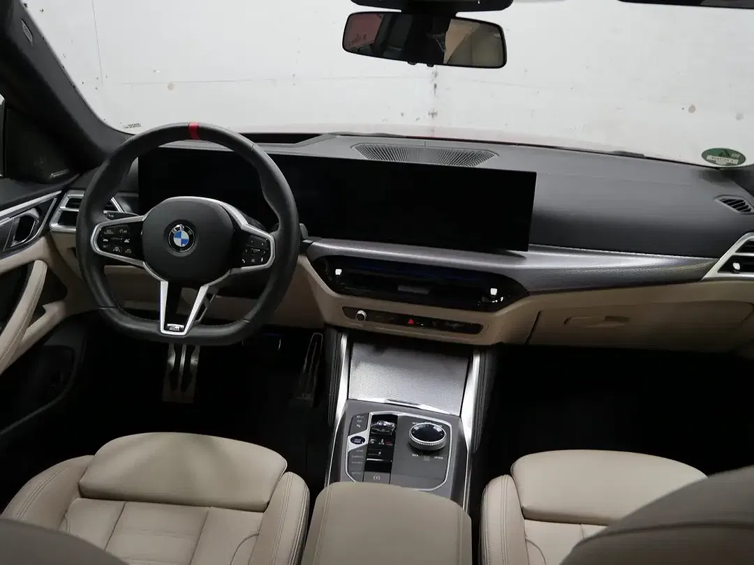 BMW i4 - Thumbnail 4