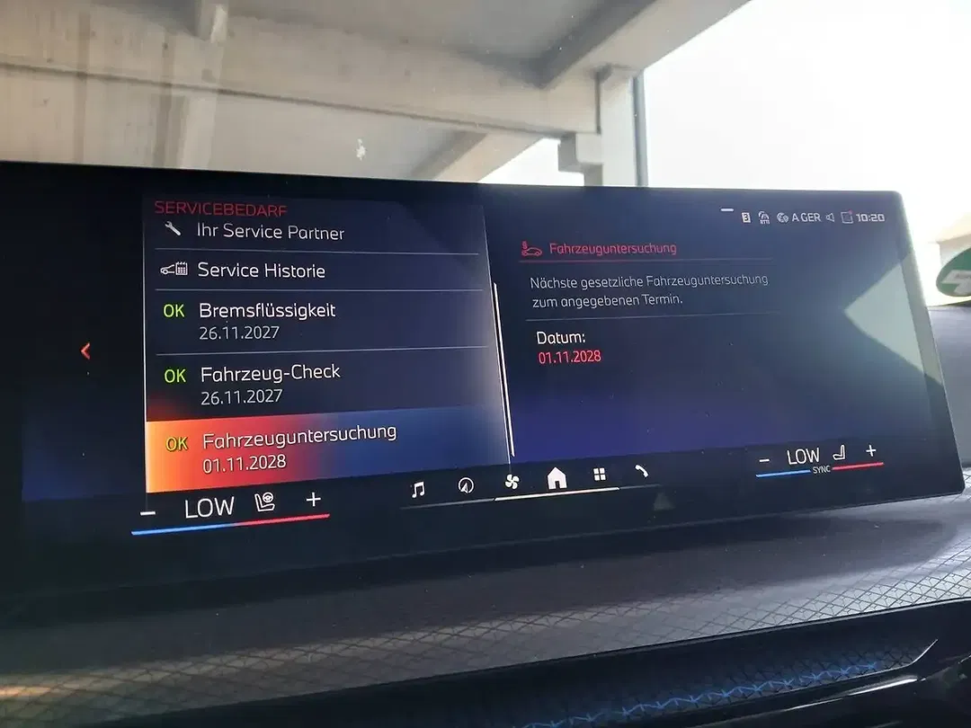 BMW i4 - Thumbnail 9