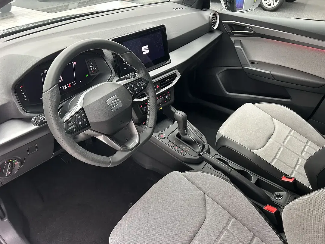 SEAT Ibiza - Thumbnail 11
