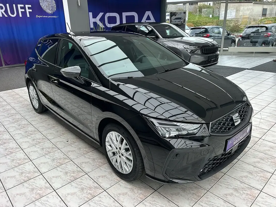SEAT Ibiza - Thumbnail 4