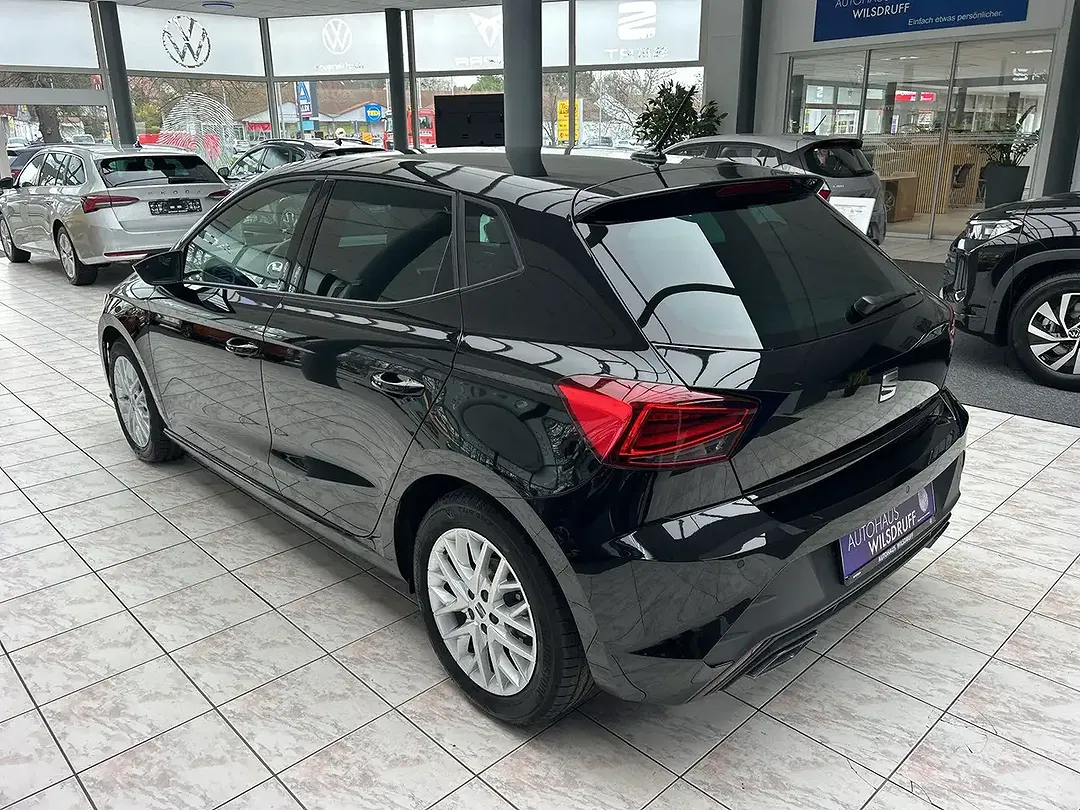 SEAT Ibiza - Thumbnail 8