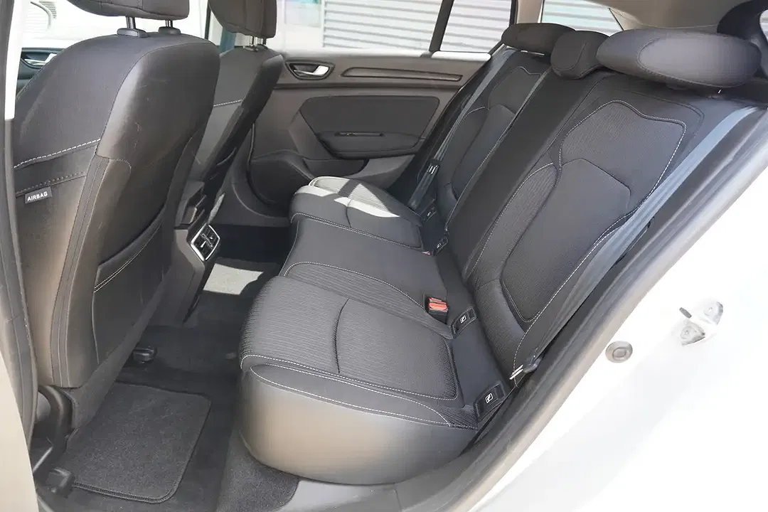 Renault Megane 1.3 TCe - foto 14