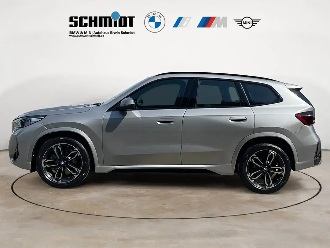 BMW X1 - Thumbnail 2
