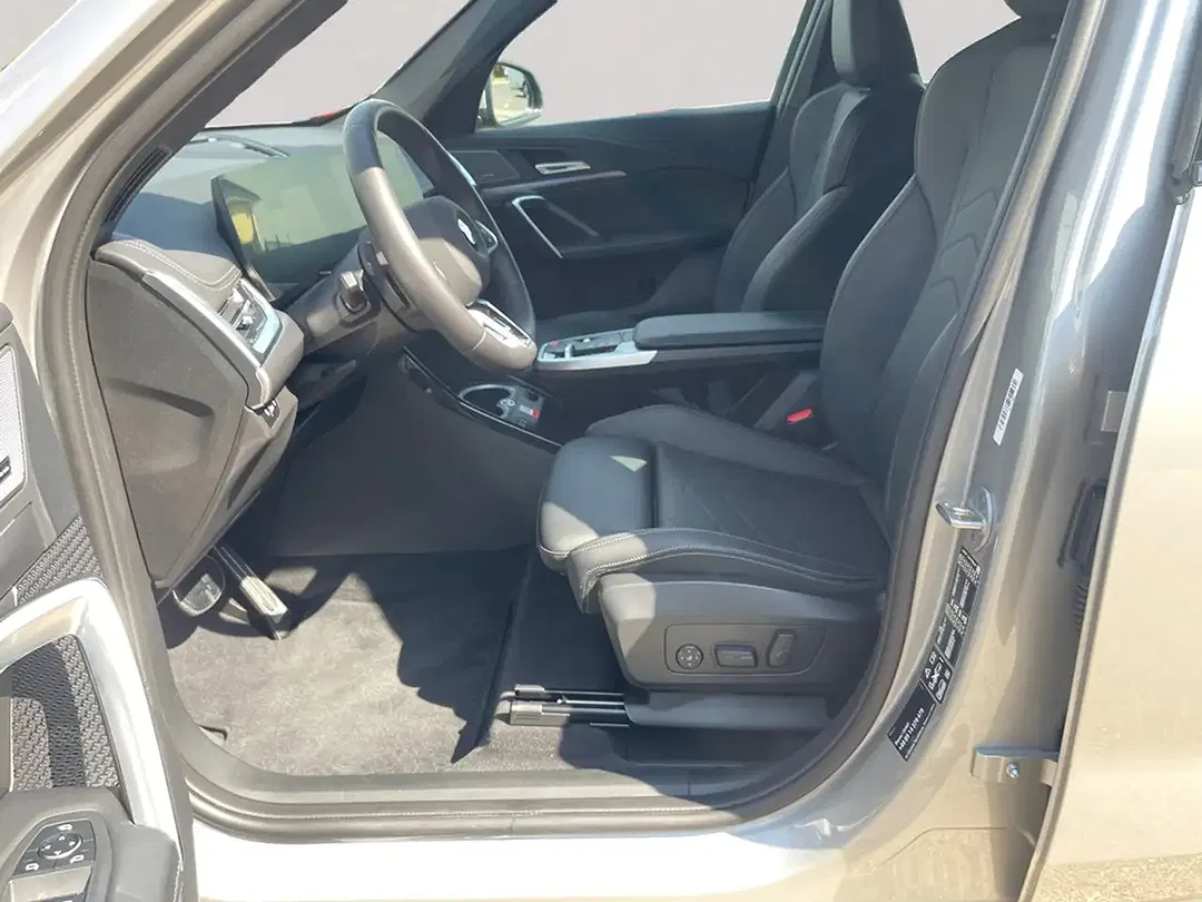 BMW X1 - Thumbnail 9