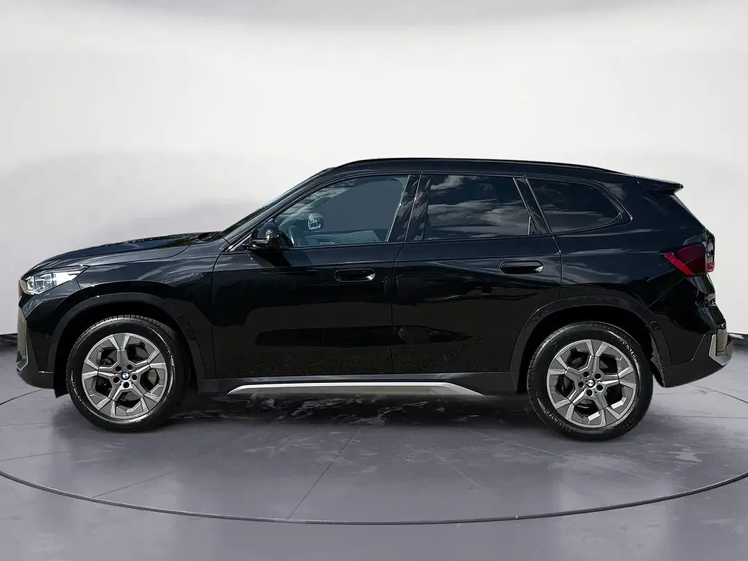 BMW X1 - Thumbnail 2