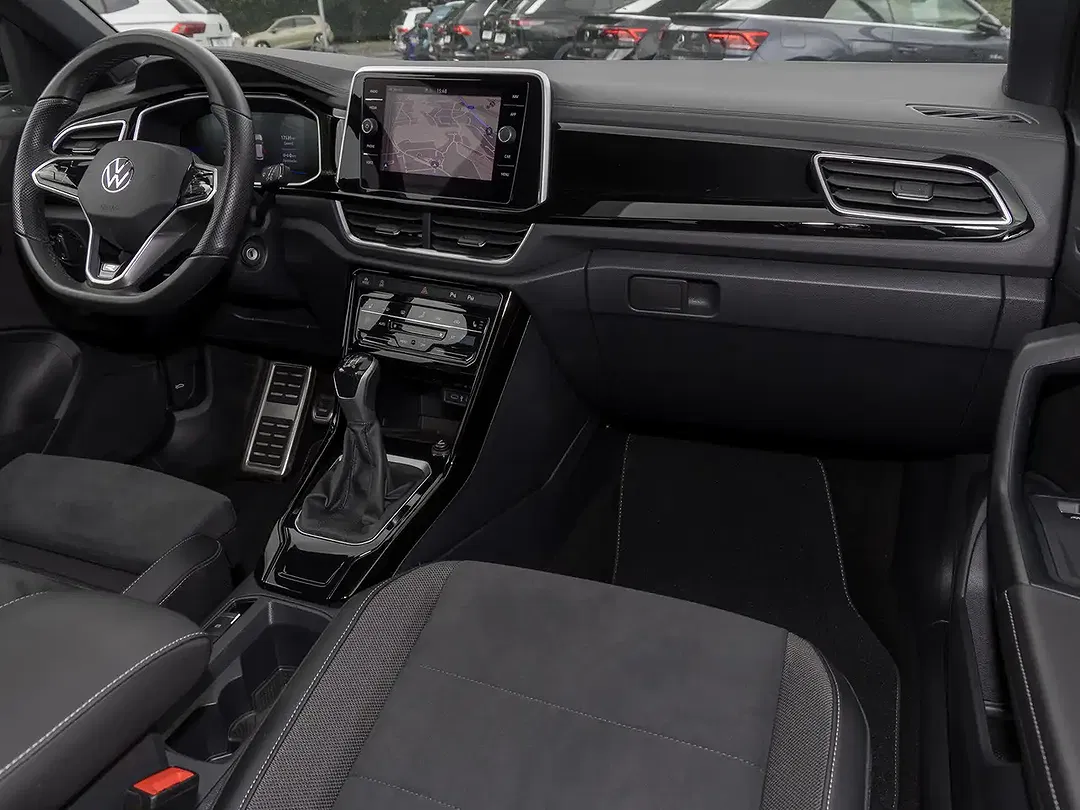 Volkswagen T-Roc - Thumbnail 4