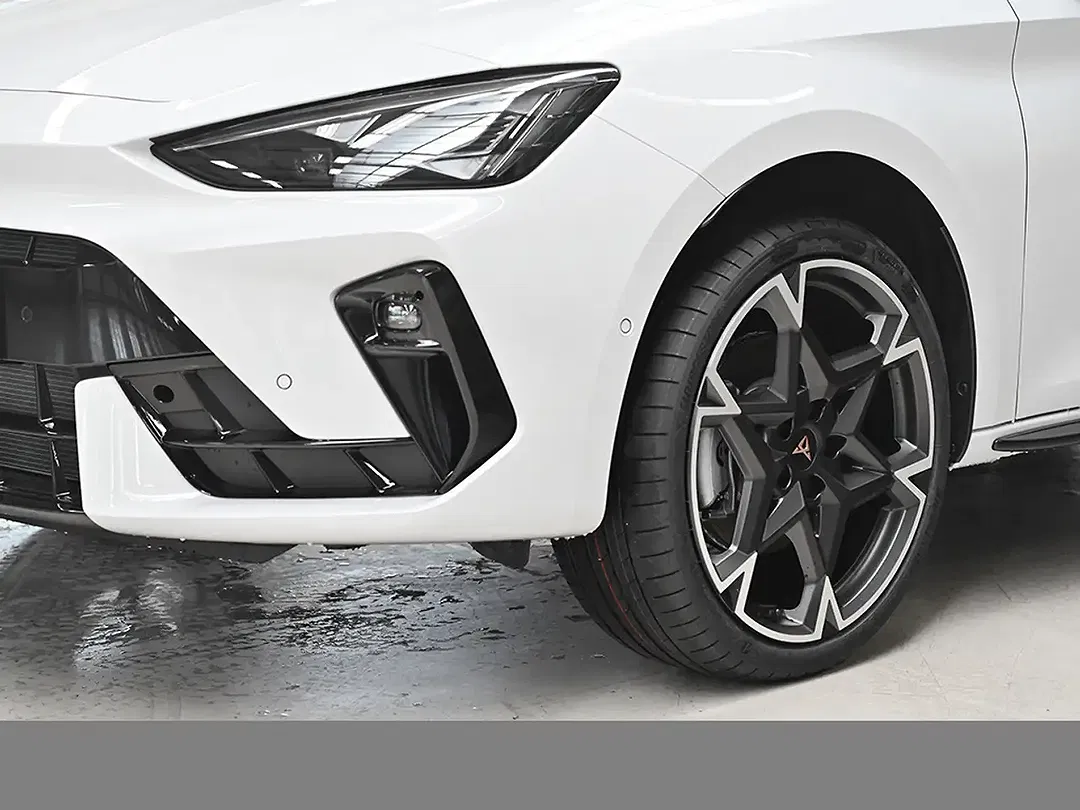 CUPRA Leon - Thumbnail 5