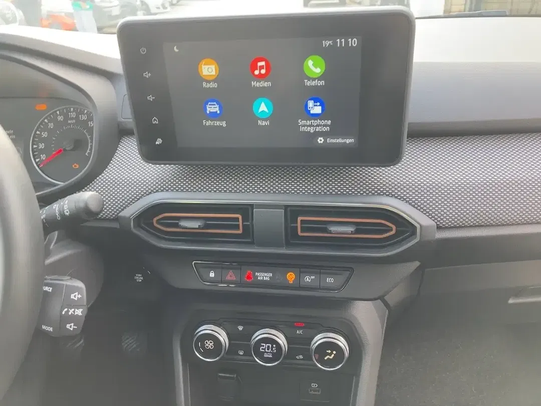 Dacia Sandero - Thumbnail 11