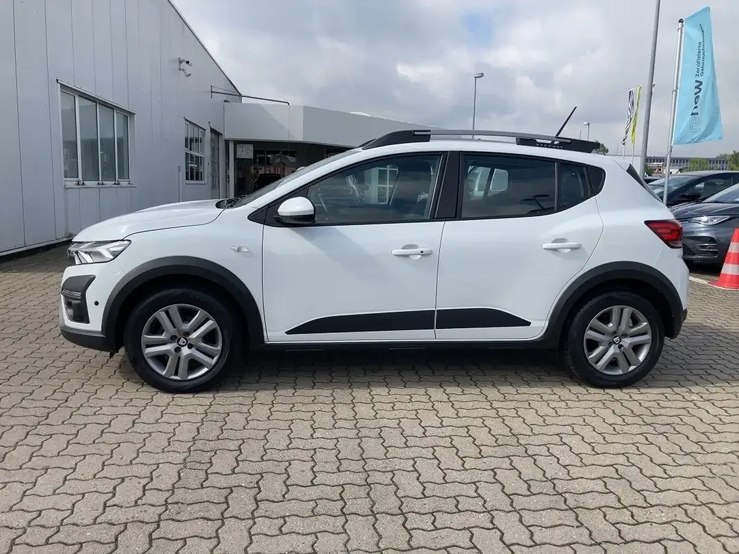 Dacia Sandero - Thumbnail 2