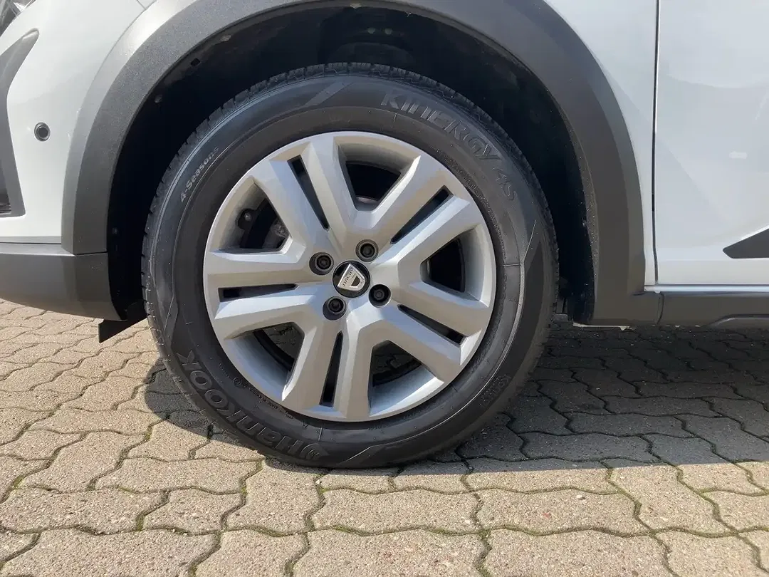 Dacia Sandero - Thumbnail 7