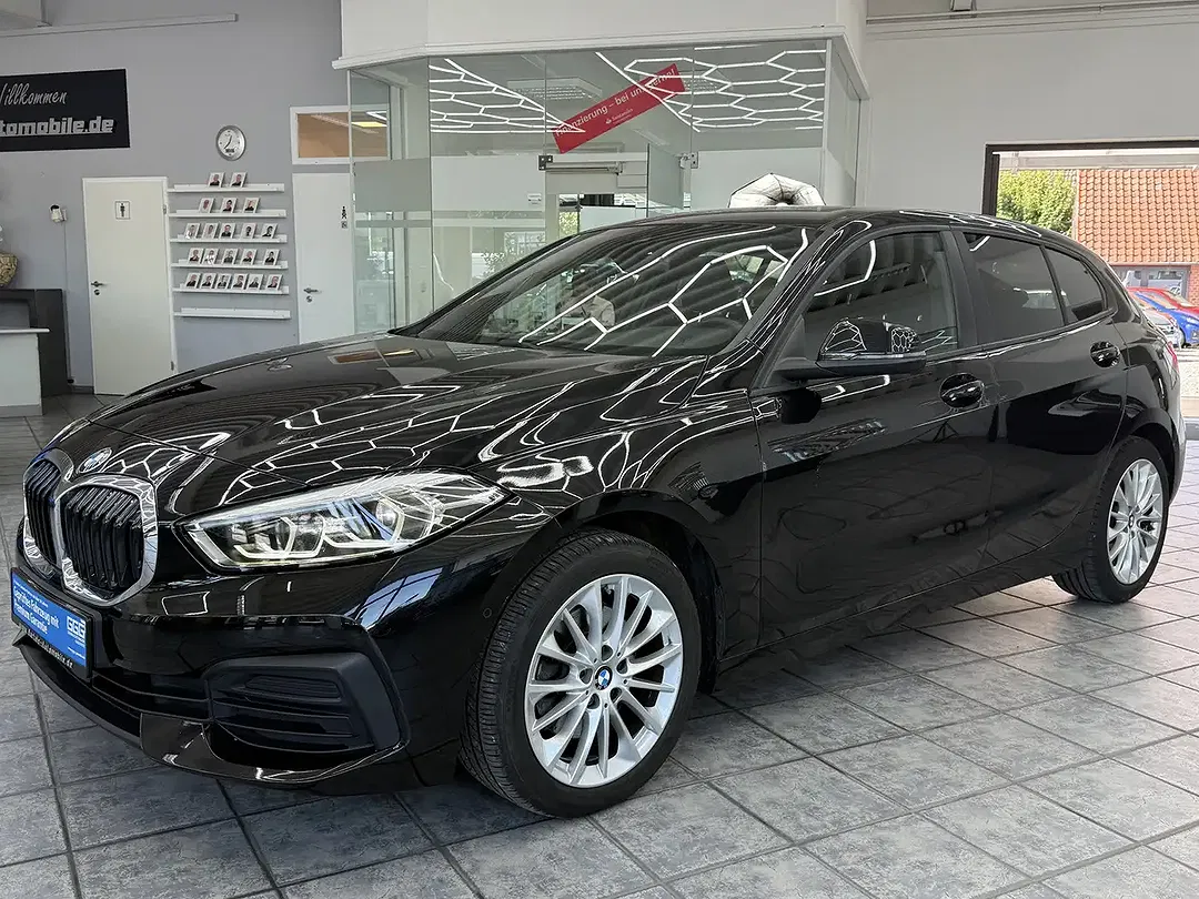 BMW 118 - Thumbnail 3