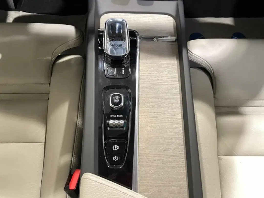 Volvo XC60 T8 AWD Inscription - foto 15