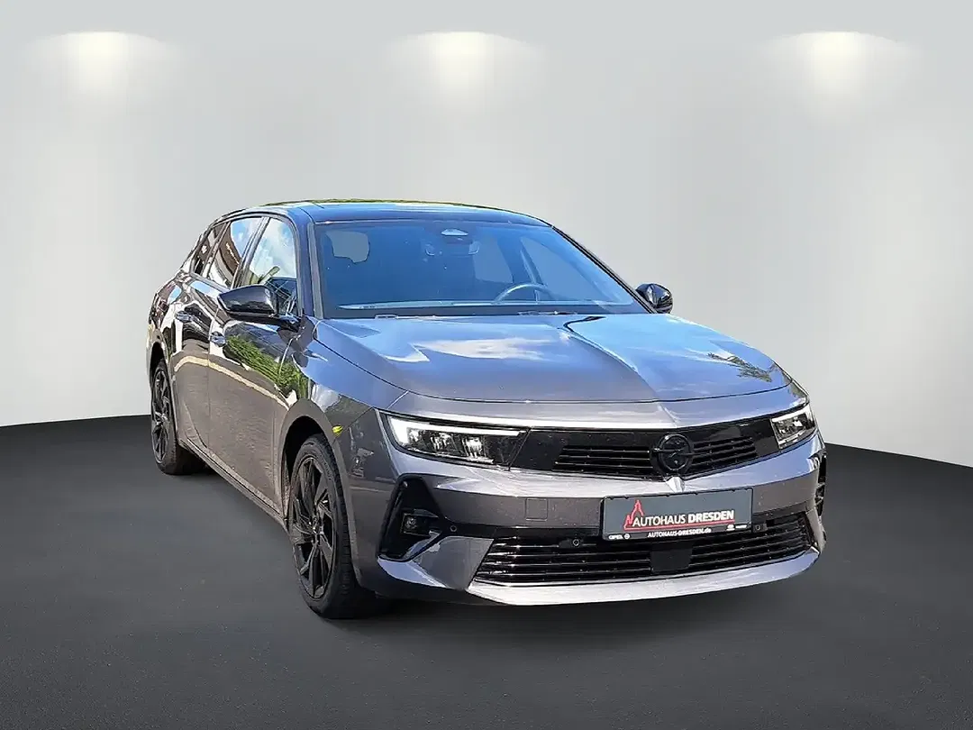 Opel Astra - Thumbnail 1