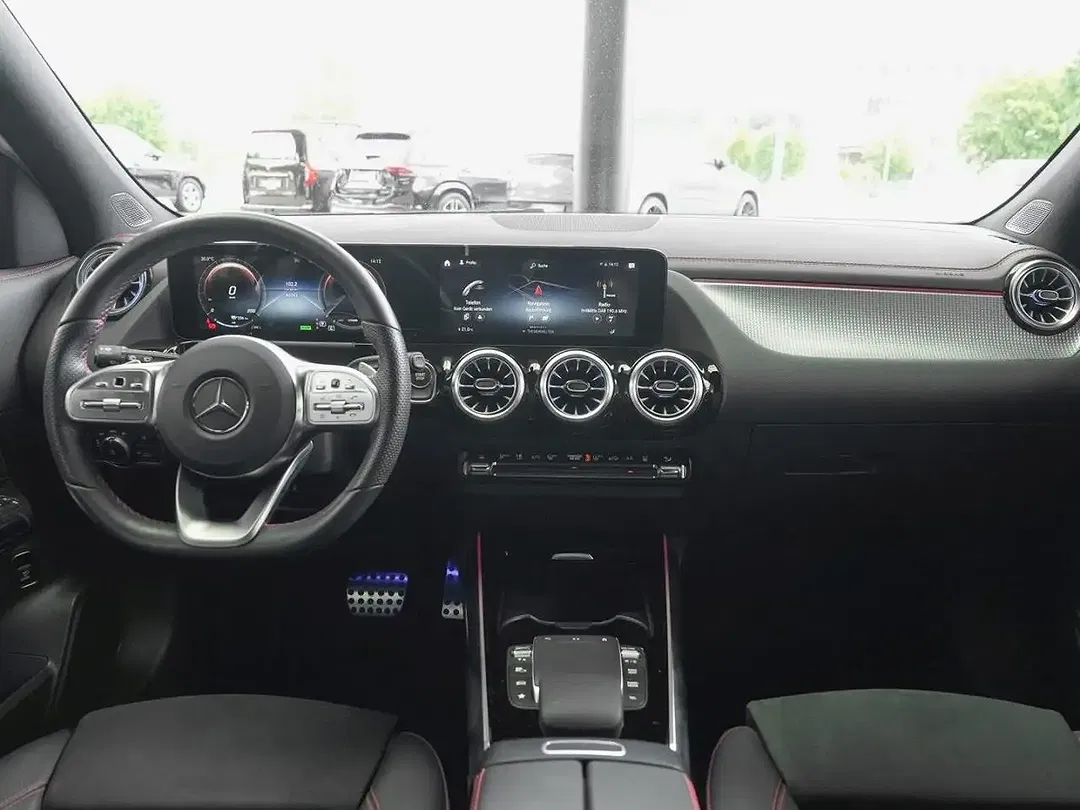 Mercedes-Benz EQA 250 - Thumbnail 12