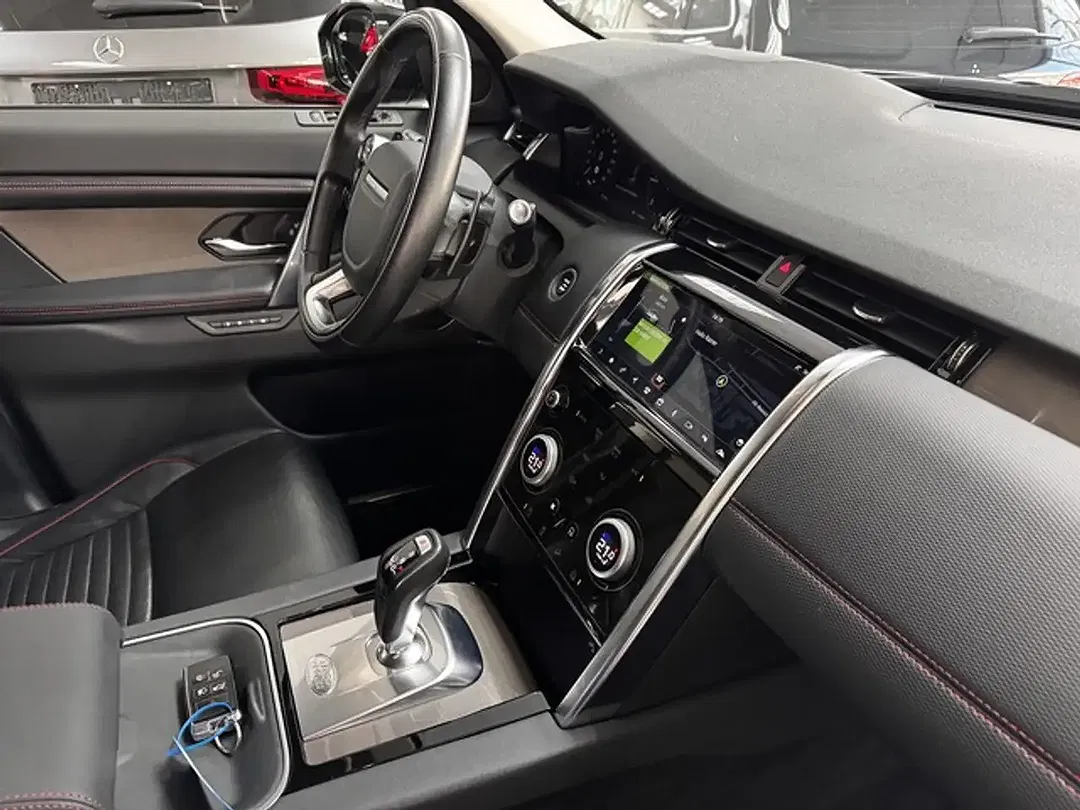 Land Rover Discovery Sport - Thumbnail 12