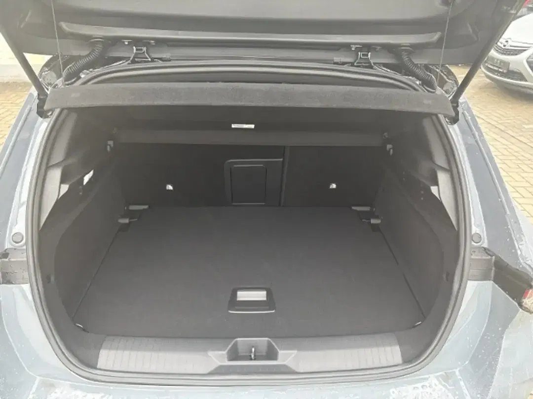 Opel Astra - Thumbnail 7
