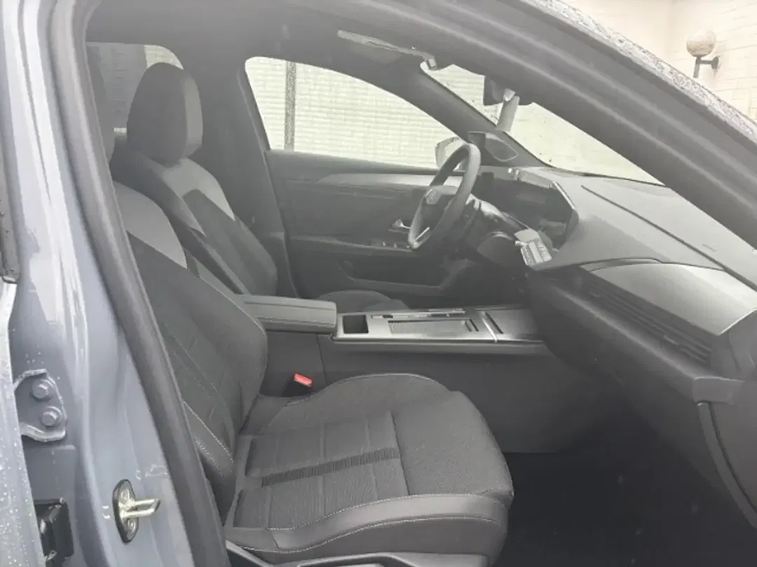 Opel Astra - Thumbnail 8