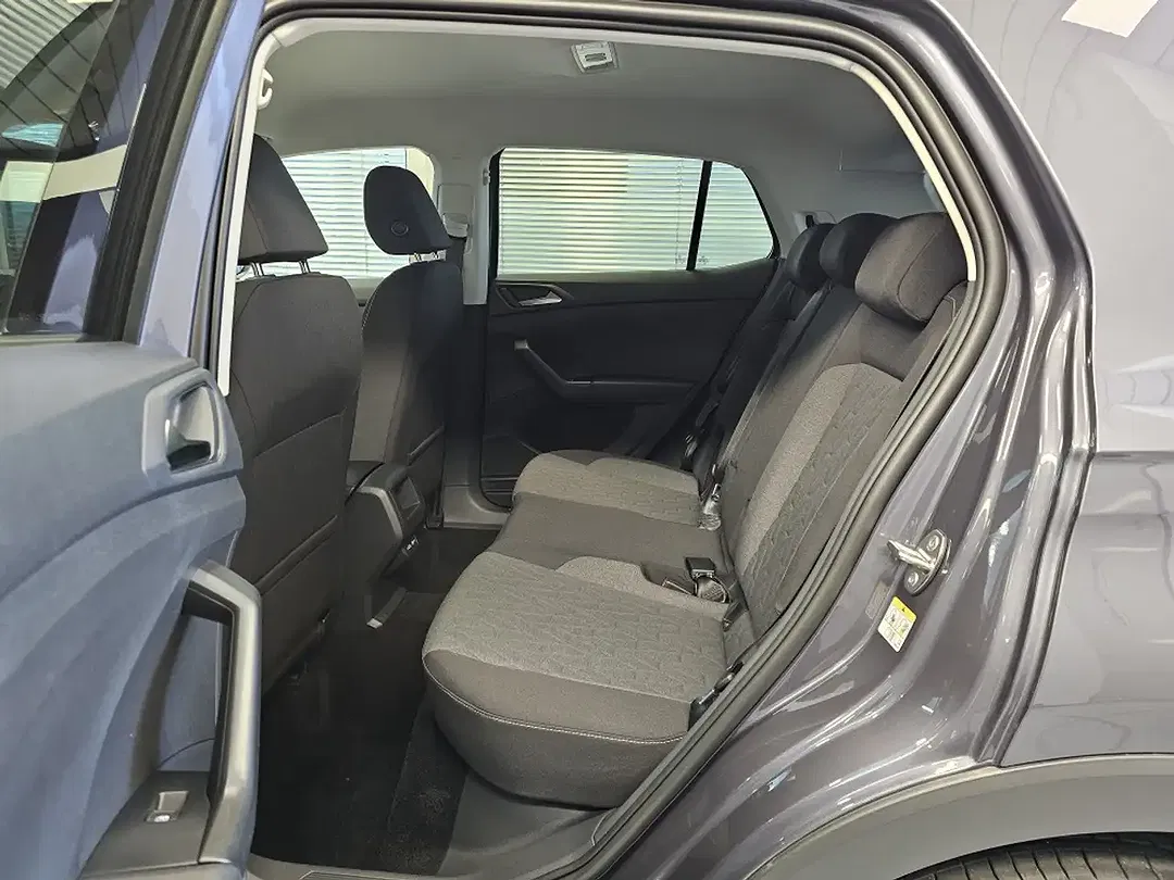 Volkswagen T-Cross - Thumbnail 7