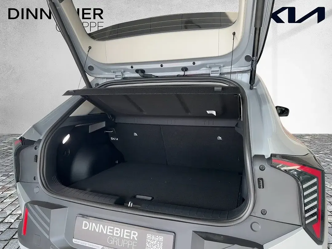 Kia EV4 - Thumbnail 8
