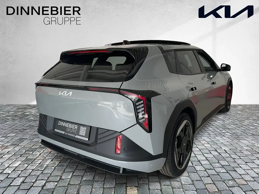Kia EV4 - Thumbnail 5
