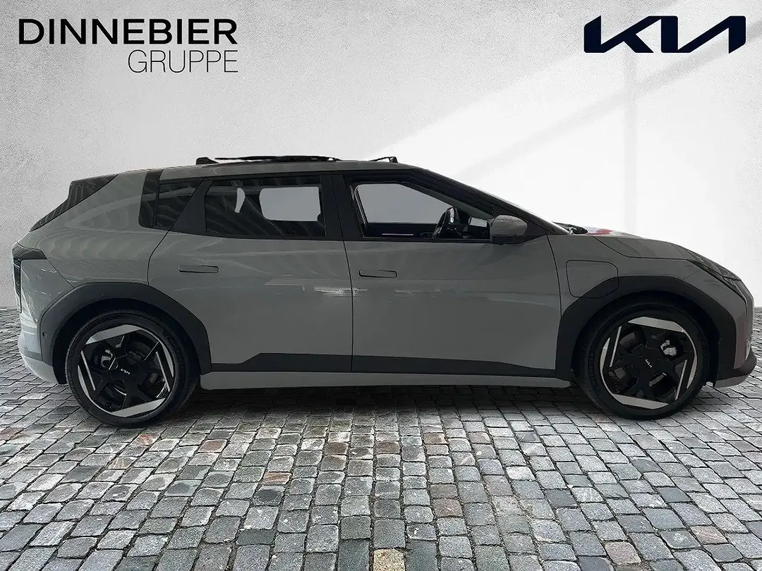 Kia EV4 - Thumbnail 6