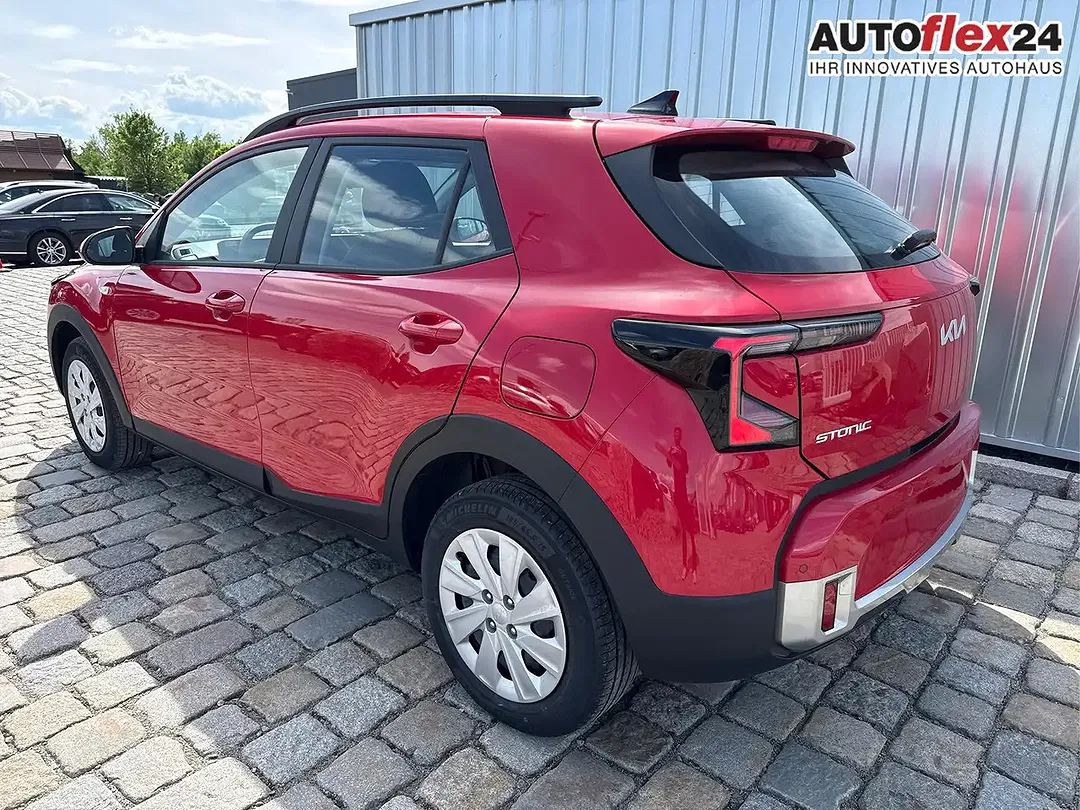 Kia Stonic - Thumbnail 3