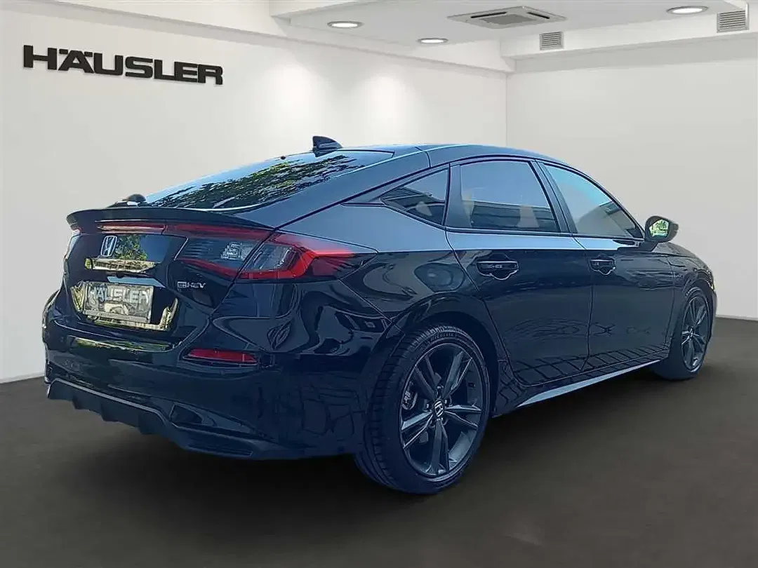 Honda Civic - Thumbnail 4