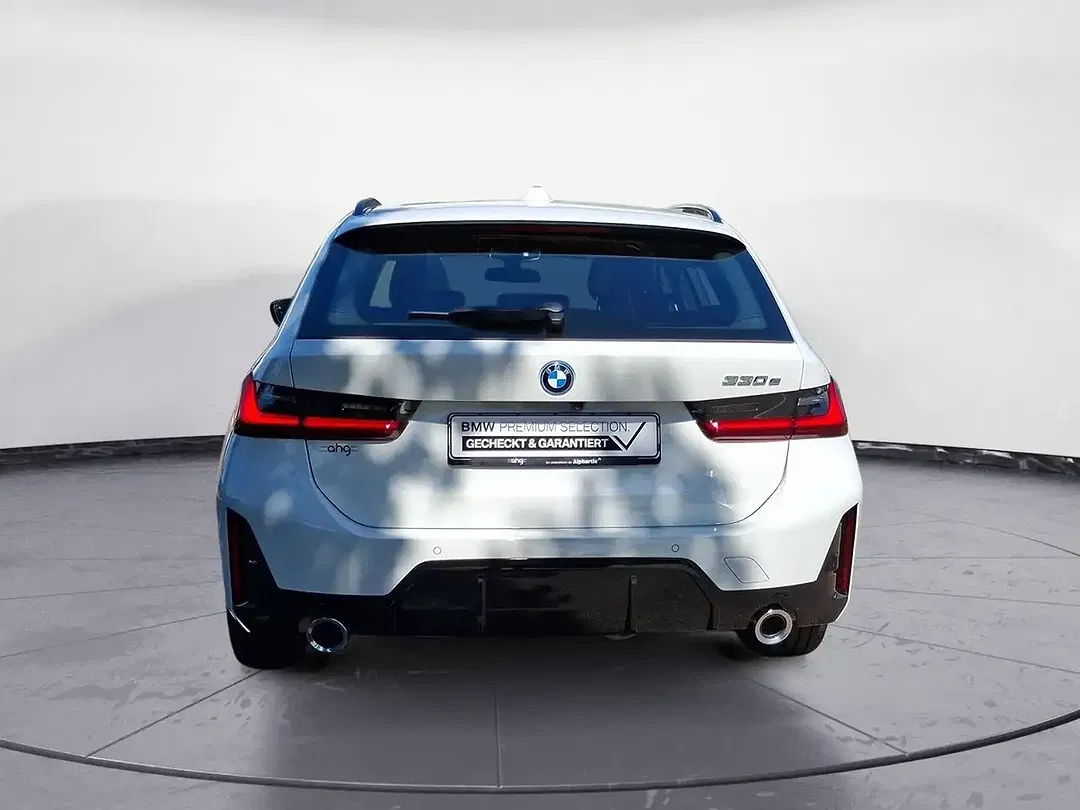 BMW 330 - Thumbnail 4