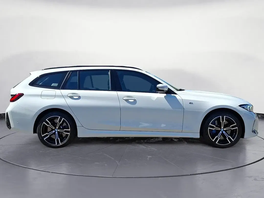 BMW 330 - Thumbnail 5