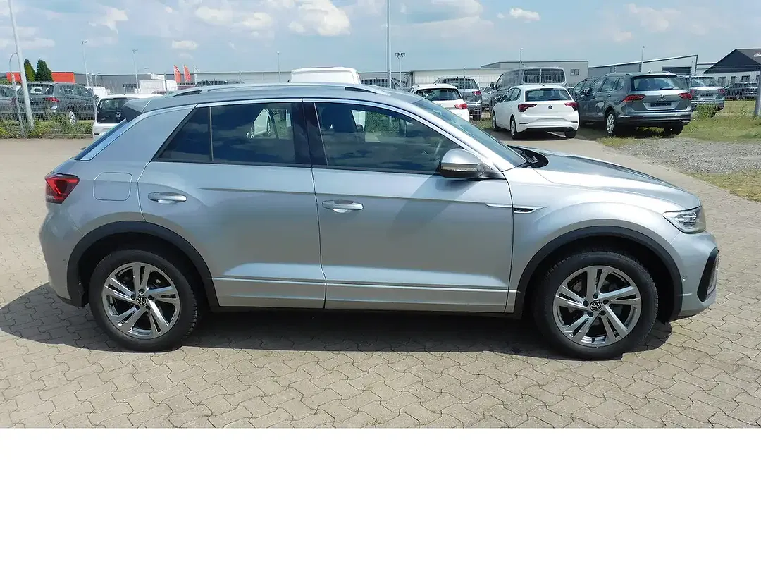 Volkswagen T-Roc - Thumbnail 2