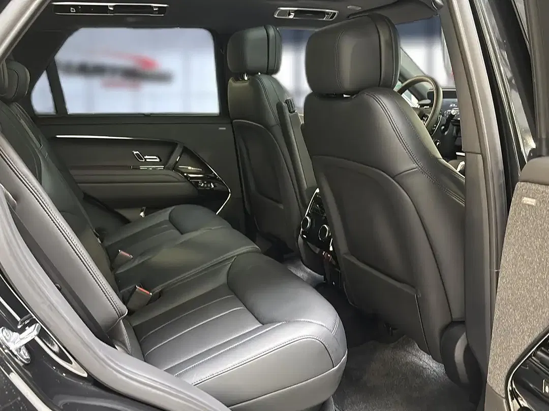 Land Rover Range Rover Sport - Thumbnail 18