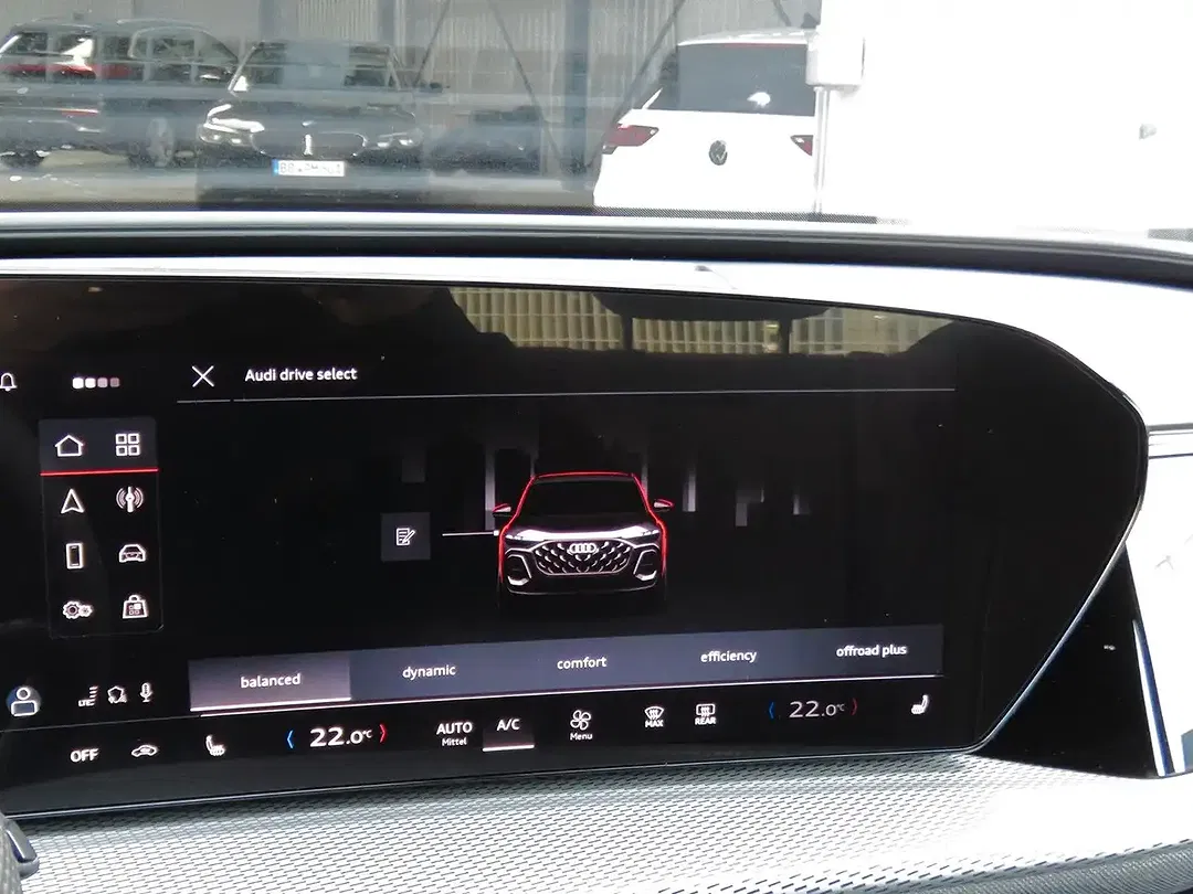 Audi Q5 - Thumbnail 12