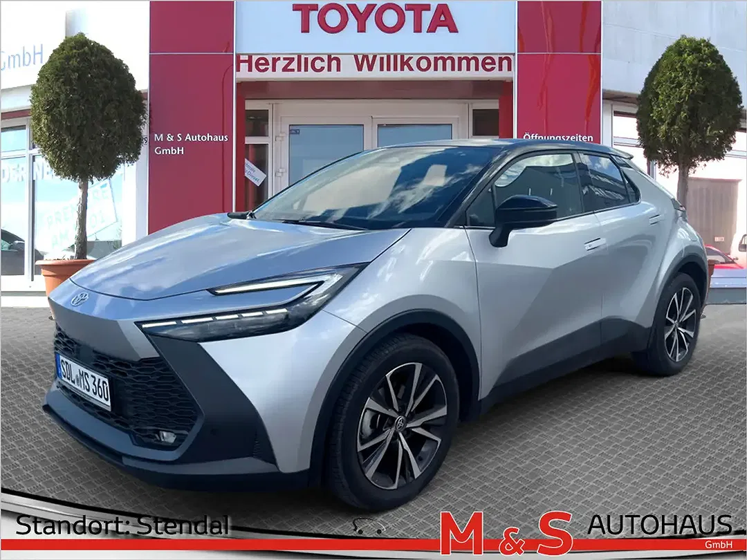 Toyota C-HR - Thumbnail 1